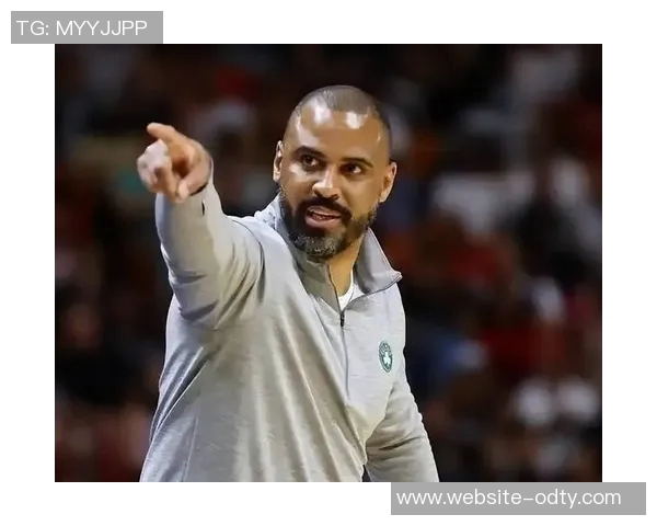 阿门称赞谢泼德的投篮选择中圈出手同样是明智之举