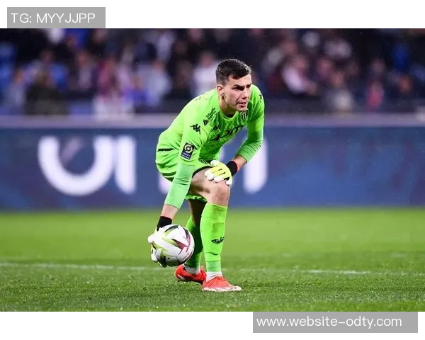 摩纳哥后卫戴尔喜迎二胎伤愈复出准备参加比赛 摩纳哥后卫戴尔喜迎二胎伤愈复出准备参加比赛